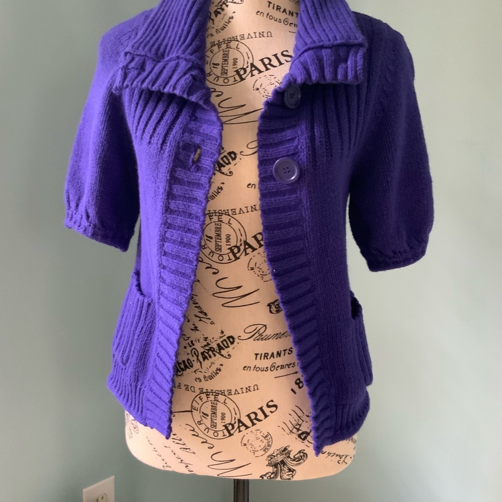 Express Crop Cardigan